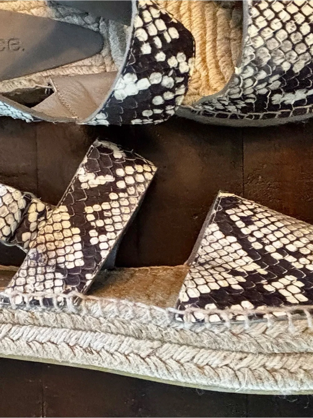 Vince NWT Emilia Black White Snakeskin Espadrille Sandals Platform Size 9